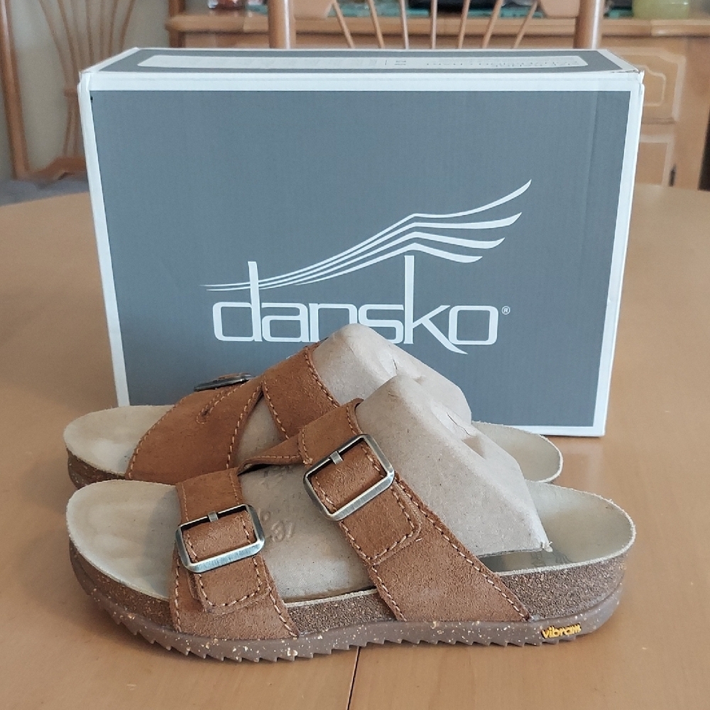 Dansko Sandals, Size 37 or 7 USA, Tan, Like NEW! - Picture 2 of 10